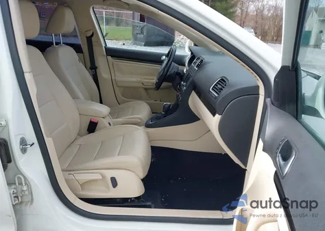 2014 Volkswagen Jetta Sportwagen 2.0L Tdi from USA, damaged, VIN 3VWPL7AJ0EM618670